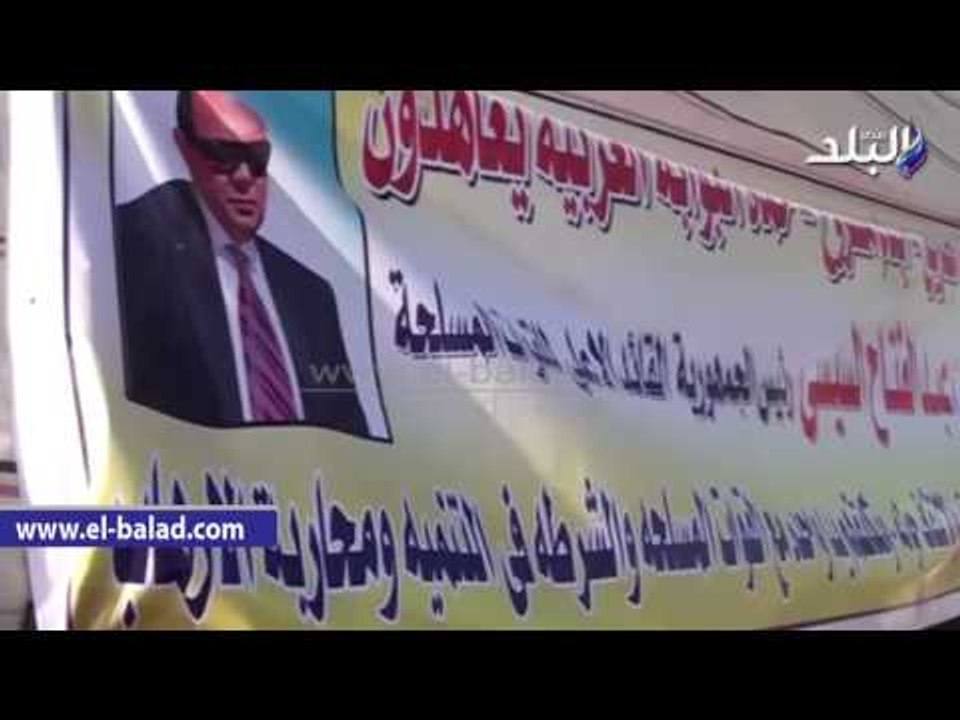 صدى البلد | محافظ مطروح يوزع 4.5 طن مواد غذائية و150 كرتونه رمضانية