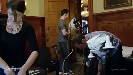 Ghost Hunters S11E03 Phantom for the First Course