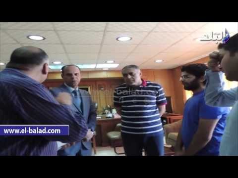 صدى البلد | مدير أمن سوهاج يكرم مواطنا أنقذ فتاة من الذبح علي يد موظف بسوهاج