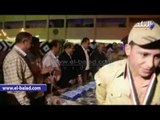 صدى البلد | محافظ الفيوم يشارك ضباط وأفراد الأمن إفطارهم الجماعي
