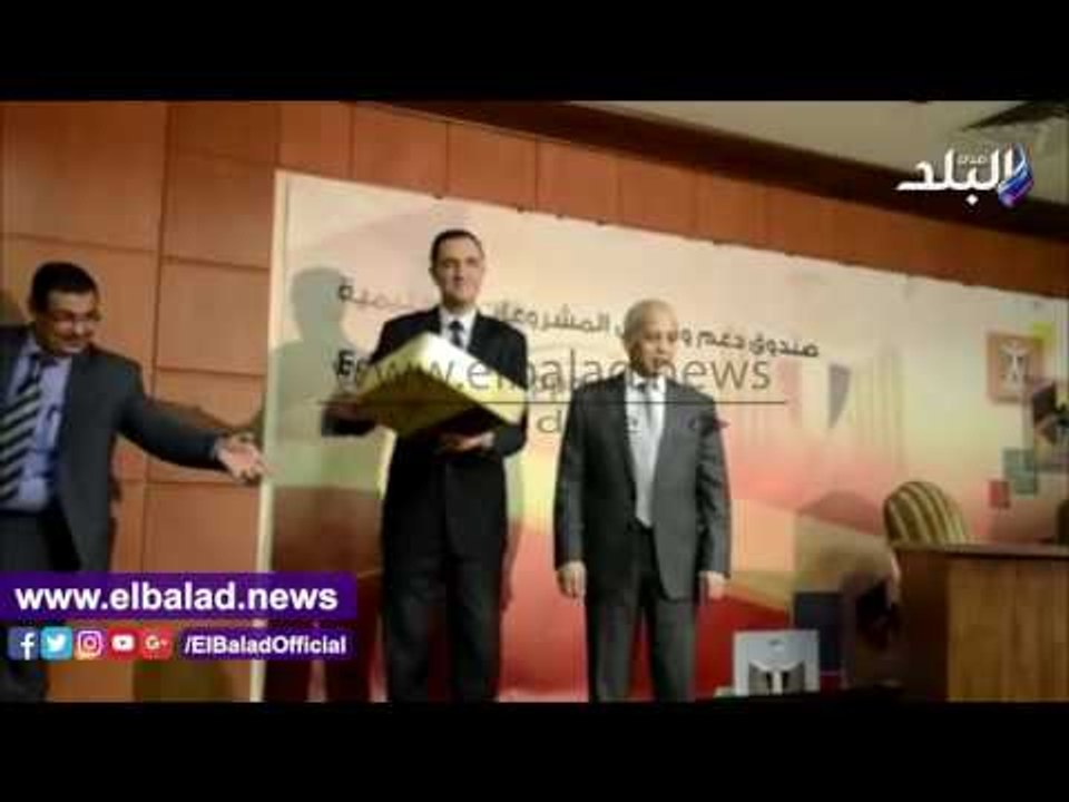 صدى البلد | "التعليم" تسلم أوائل الدبلومات الفن...