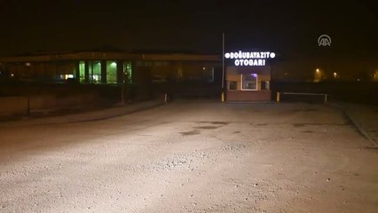 Ağrı'da Düzensiz Göçmenlere Battaniye ve Gıda Yardımı