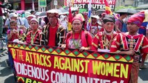 Marchas masivas de mujeres en jornada de protestas