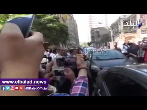 صدى البلد | موظفو الضرائب يقيمون عزاء أمام الوزراء احتجاجا على الخدمة المدنية