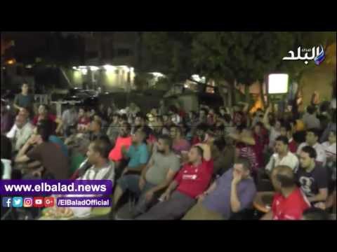 صدى البلد | الجماهير تتابع لقاء القمة على المقاهى