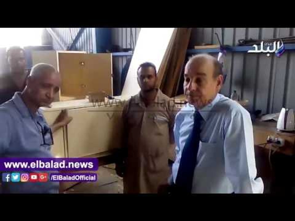 صدى البلد | عاملوا السكة الحديد يصنعون ملابسهم واحتياجات القطارات داخل الهيئة