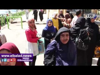 صدى البلد | موظفة بالتشجير تنهار فى البكاء أمام بوابات وزارة الزراعة
