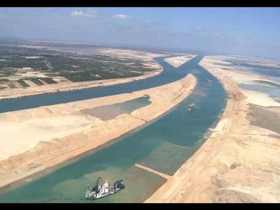 ضيف على الفضائية المصرية: قناة السويس ليست قناة...