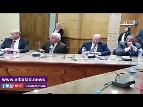 صدى البلد | رئيس جامعة بنها يعقد اجتماعا مع العمداء لبحث خطة التطوير