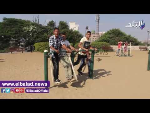 صدى البلد | المئات يحتفلون بأول أيام العيد فى حديقة الازهر