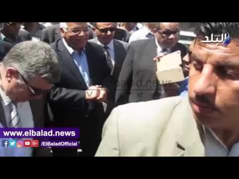 صدى البلد | محافظ بني سويف يستقبل وزير النقل ويتفقدا عددا من مزلقانات المحافظة