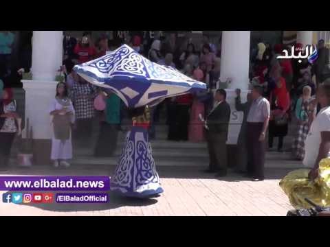 صدى البلد | طلاب إعلام قنا يستقبلون العام الدراسى بـ التنوره والـ دى جى