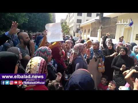 صدى البلد | تظاهر أولياء الامور أمام التعليم لخفض تنسيق المرحلة الابتدائية