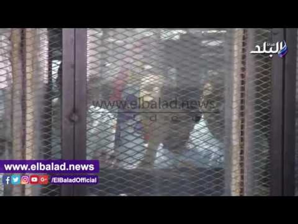 صدى البلد | قاضي "فض اعتصام رابعة" للمتهمين: عيب نزلوا اللافتات