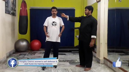 How to Defend Yourself Against a Handgun to the Side of the Head in [Hindi - हिन्दी]