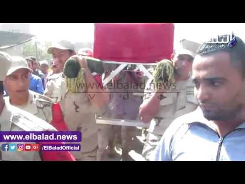 صدى البلد | الأهالي يشيعون جنازة شهيد الأرهاب بالفيوم