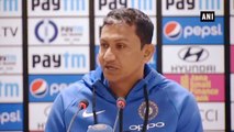 Batting Coach Sanjay Bangar states MS Dhoni rested for remaining two ODIs | Oneindia News