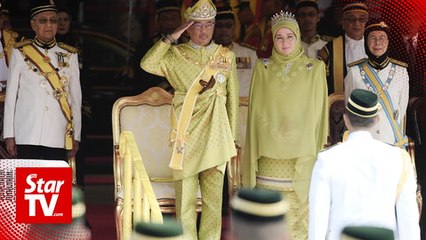 King opens second session of 14th Parliament