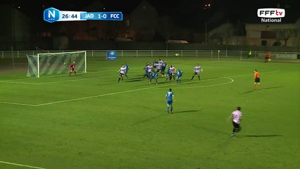 Énorme occasion sur coup franc