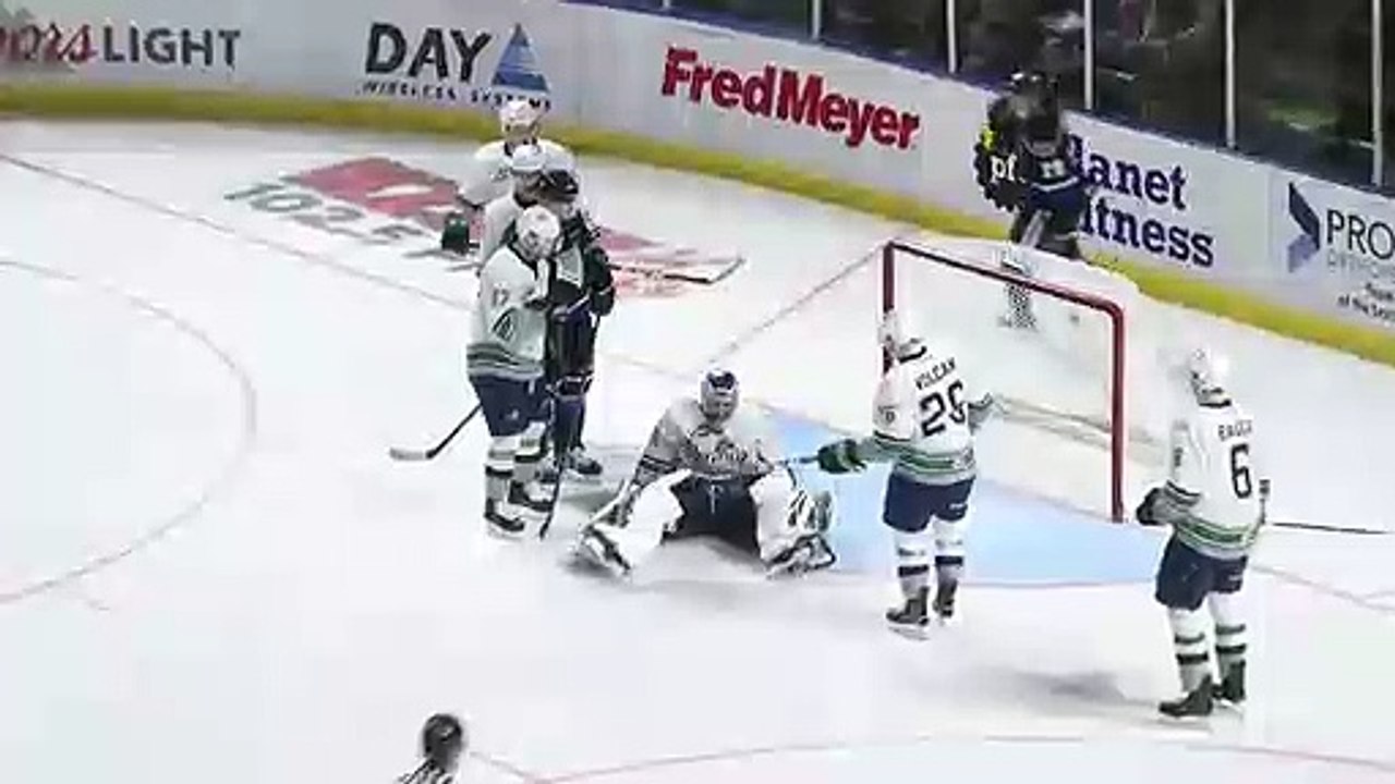 Highlights: Royals (1) at Thunderbirds (2)