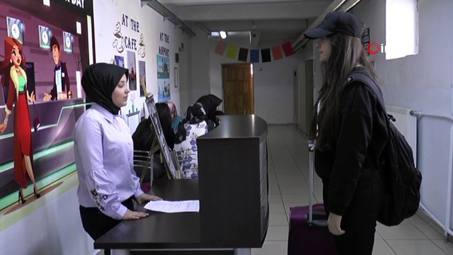 Meslek Lisesi öğrencileri İngilizceyi canlandırarak öğreniyor