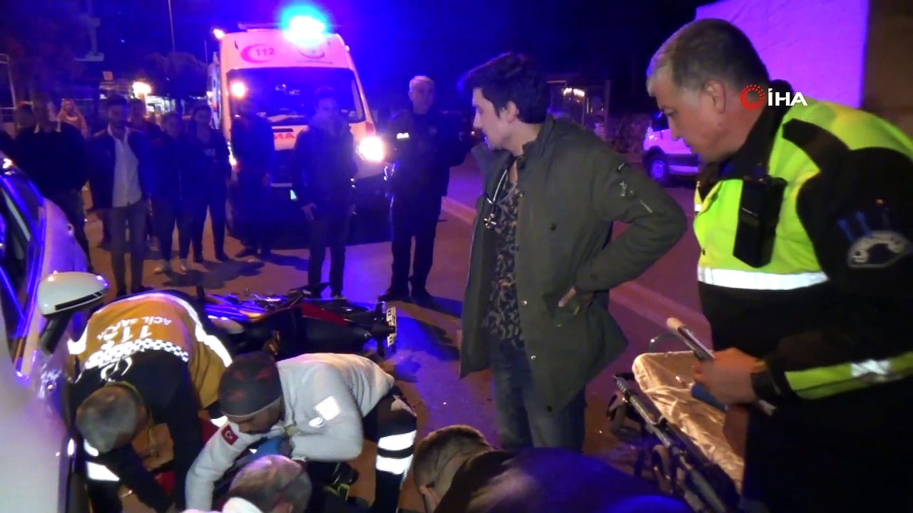 Tıp Fakültesi öğrencisinden yaralıya hayat kurtaran müdahale...Kaza ve müdahale anı kamerada