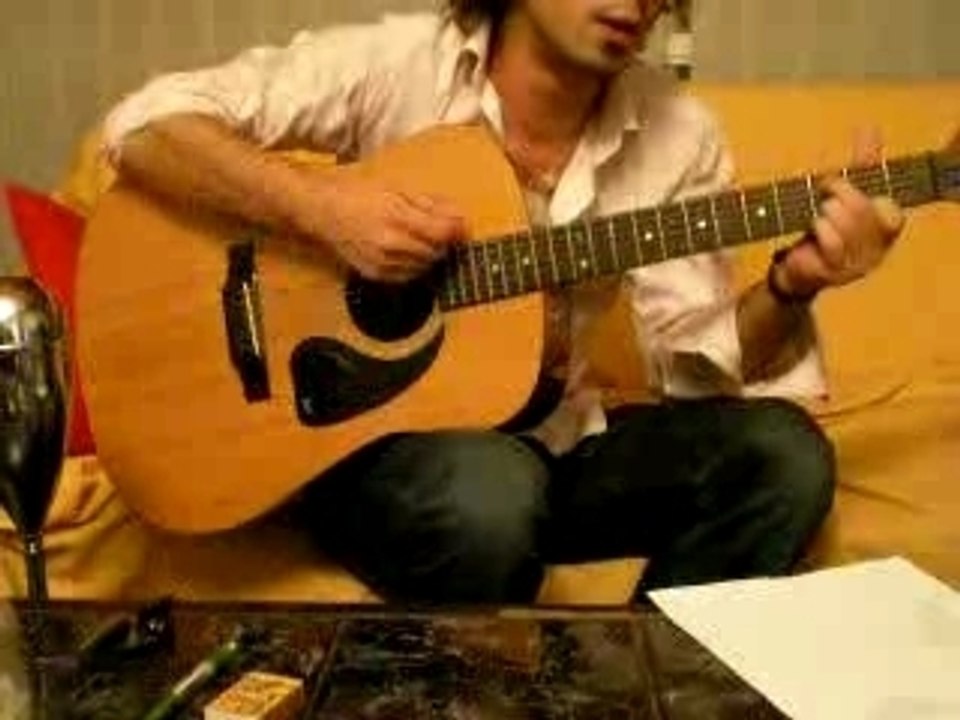 Thierry à la guitare