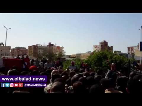 صدى البلد | تشييع جثمان الشهيد ساري عباس في جنازة مهيبة بمسقط رأسه بالغردقة