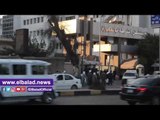 صدى البلد |  مدير أمن القاهرة يزور مصابي تفجير الهرم بمستشفى الشرطة
