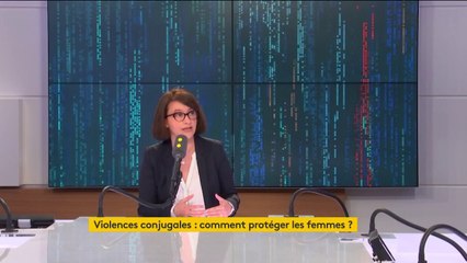 Marche blanche en hommage à Julie Douib : "Elle avait alerté", ce "n'est pas seulement triste, c'est inadmissible"