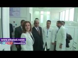 صدى البلد | رئيس جامعة جنوب الوادي يفتتح العيادات الخارجية لطب الفم والاسنان