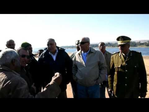 صدى البلد | محافظ أسوان يتفقد أعمال تطوير كورنيش النيل الجديد