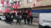 İzmir'de CHP seçim bürosuna silahlı saldırı