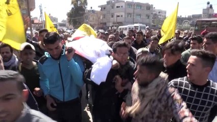 Gazze Genç Şehidini Uğurladı