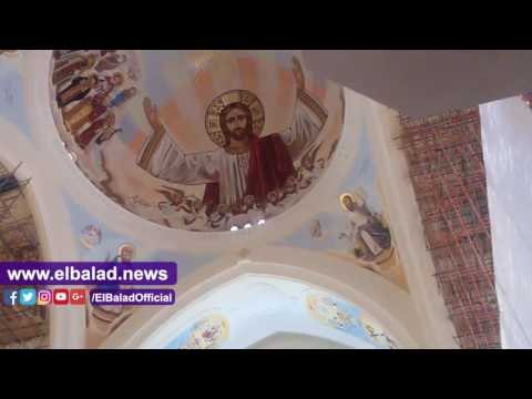 صدى البلد | الكاتدرائية تتزين بالورود استعداد للاحتفال بعيد الميلاد المجيد