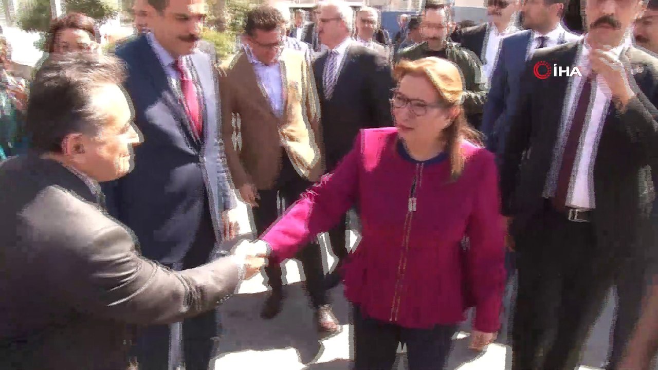 Bakan Pekcan, 50 milyon dolarlık lüks yatı inceledi