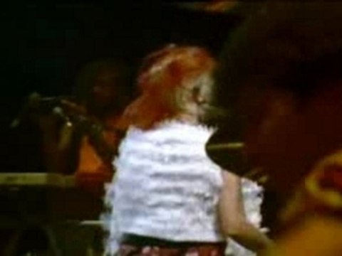 Cyndi Lauper - Money Changes Everything (Live)