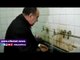 صدى البلد | مبروك عطية يغسل أدوات البوفيه عقب تولية عمادة كلية الدراسات الإسلامية للبنات بسوهاج