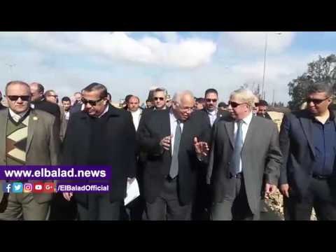 صدى البلد | وزير النقل ومحافظ الإسماعيلية يتفقدان طريق القصاصين