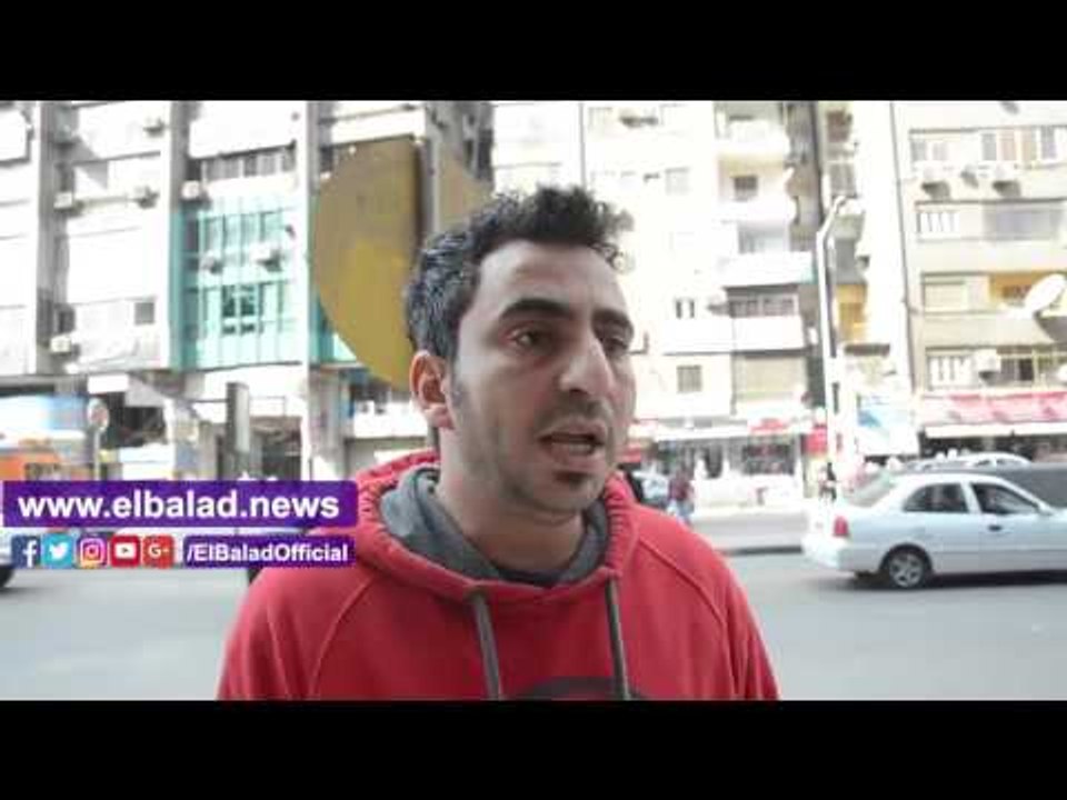 صدى البلد | أسامة:أبيع ميداليات على الرصيف هربا...