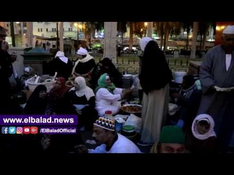 صدى البلد | وجبات من الطعام لرواد الحسين احتفالا بذكرى «قدوم الرأس‎»