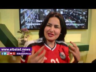 صدى البلد | سما المصري بـ "تي شيرت" المنتخب في معرض الكتاب