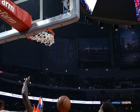 لقطة: كرة سلة: نادر يدكّ سلة كليبرز برمية ساحقة مذهلة