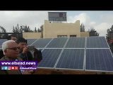 صدى البلد | وزير الاسكان يتفقد محطة الطاقة الشمسية لانارة طريق البريجات بالسادات