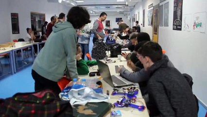 Öğrenciler tasarladıkları robotları yarıştırıyor - BURSA