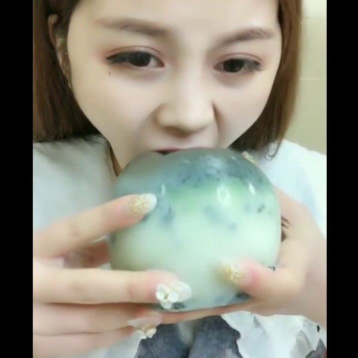 AMAZING ICE EATING COMPILATION #10 MUKBANG ASMR...
