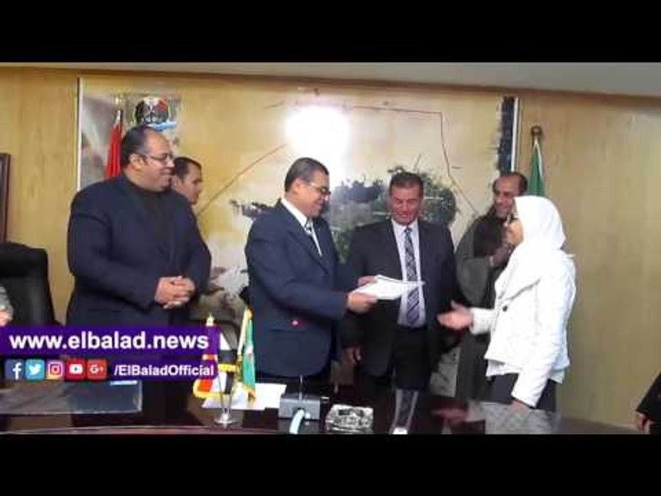 صدى البلد | محافظ الفيوم يكرم المتفوقات في الابتكار والبحث العلمي