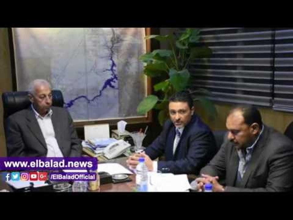 صدى البلد |  محافظ أسوان يبحث مع وفد صينى لبحث تنفيذ مشروع للحديد والصلب