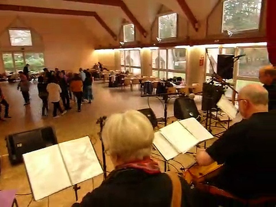 Atelier d'initiation aux danses folk