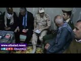 صدى البلد | محافظ المنيا يقدم العزاء لأسرة شهيد سيناء